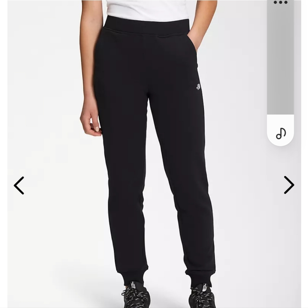 North face Girls’ Camp Fleece Joggers